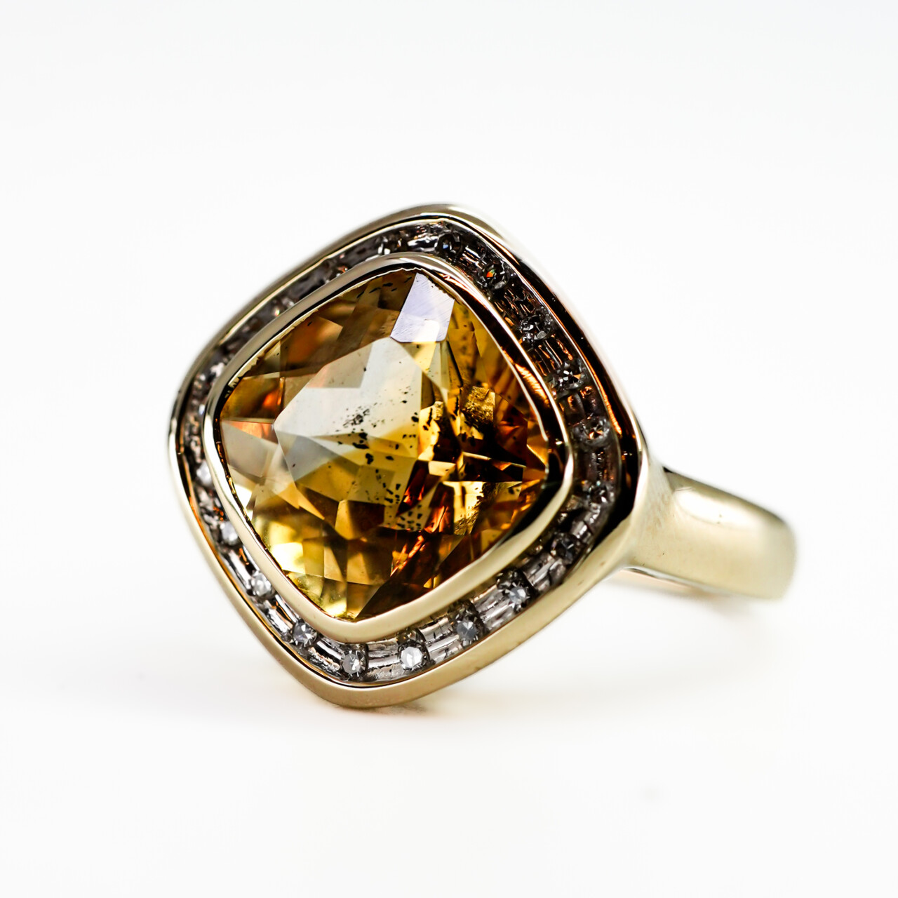 9ct Yellow Gold Citrine & Diamond Halo Ring – Size P #66664 9ct Yellow Gold Citrine & Diamond Halo Ring – Size P #66664