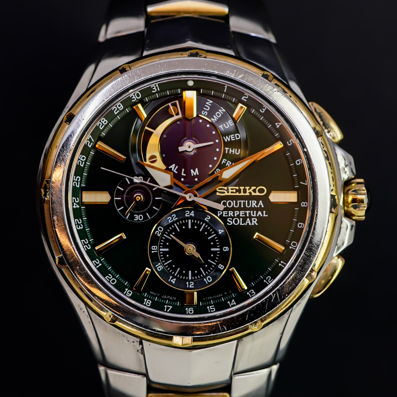 Seiko Coutura Perpetual Solar Chronograph Watch V198-0AB0 – 42mm Green Dial #67112