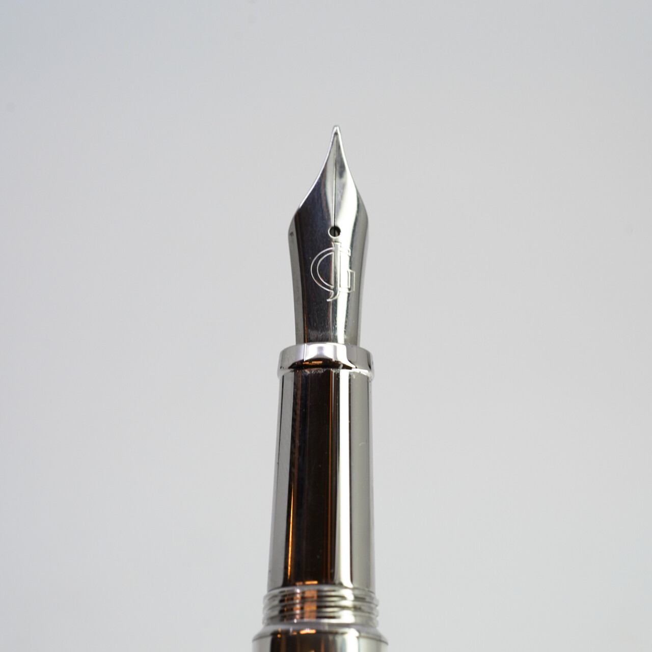 Georg Jensen MASTER Sterling Silver Fountain Pen – Fine Tip – Boxed #67144 Georg Jensen MASTER Sterling Silver Fountain Pen – Fine Tip – Boxed #67144 - Image 2