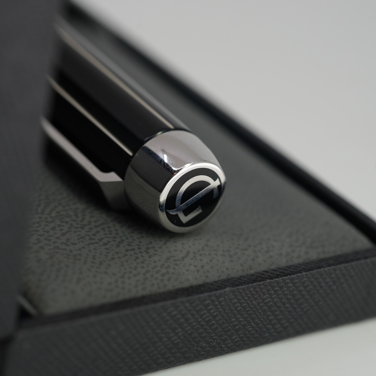 Georg Jensen MASTER Sterling Silver Fountain Pen – Fine Tip – Boxed #67144 Georg Jensen MASTER Sterling Silver Fountain Pen – Fine Tip – Boxed #67144 - Image 8