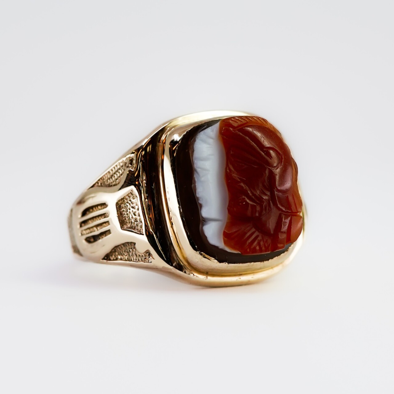 Vintage 9ct Yellow Gold Banded Agate Cameo Signet Ring Size W #67298 Vintage 9ct Yellow Gold Banded Agate Cameo Signet Ring Size W #67298