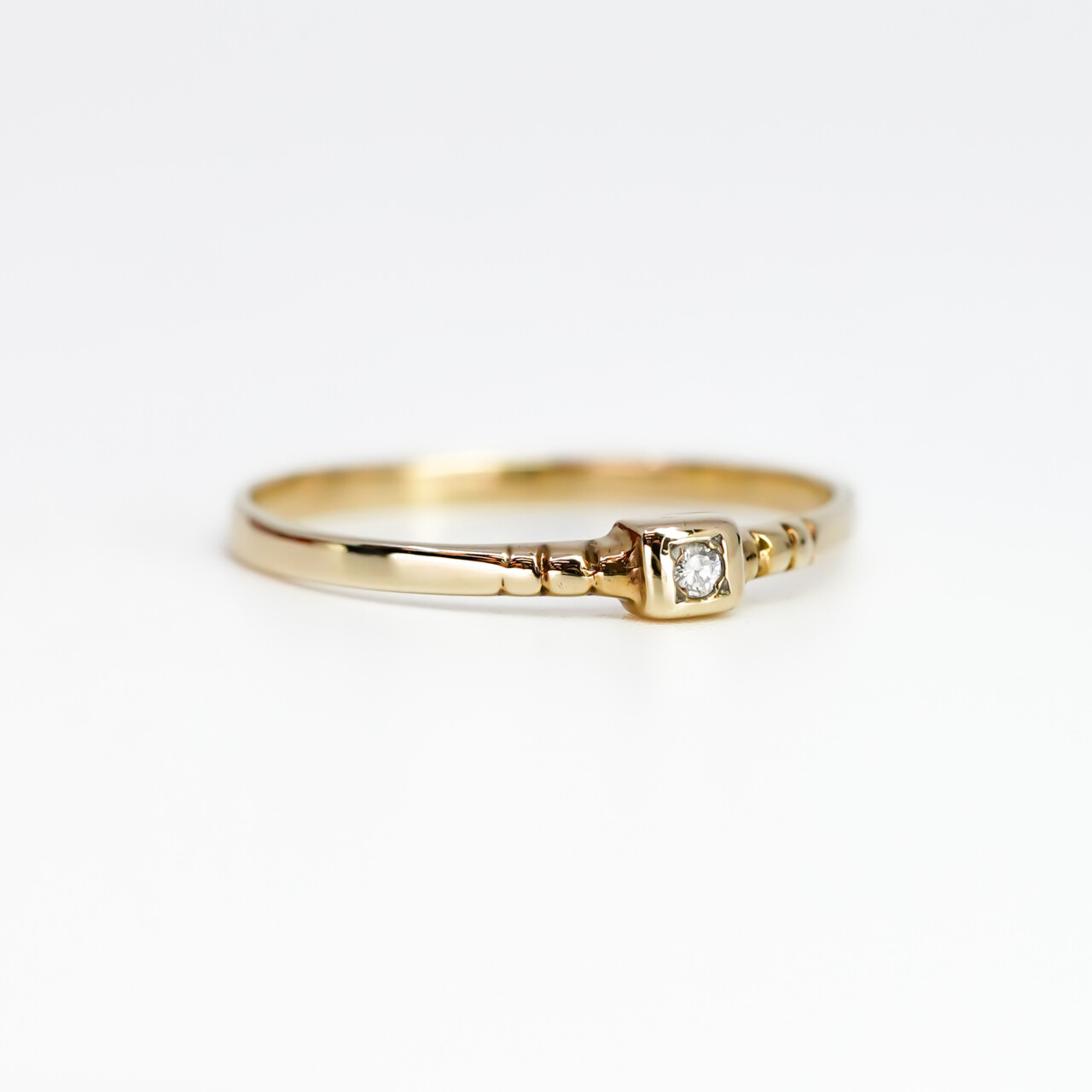 9ct Yellow Gold Small Diamond Solitaire Ring – Size N½ #65084 - Monty's