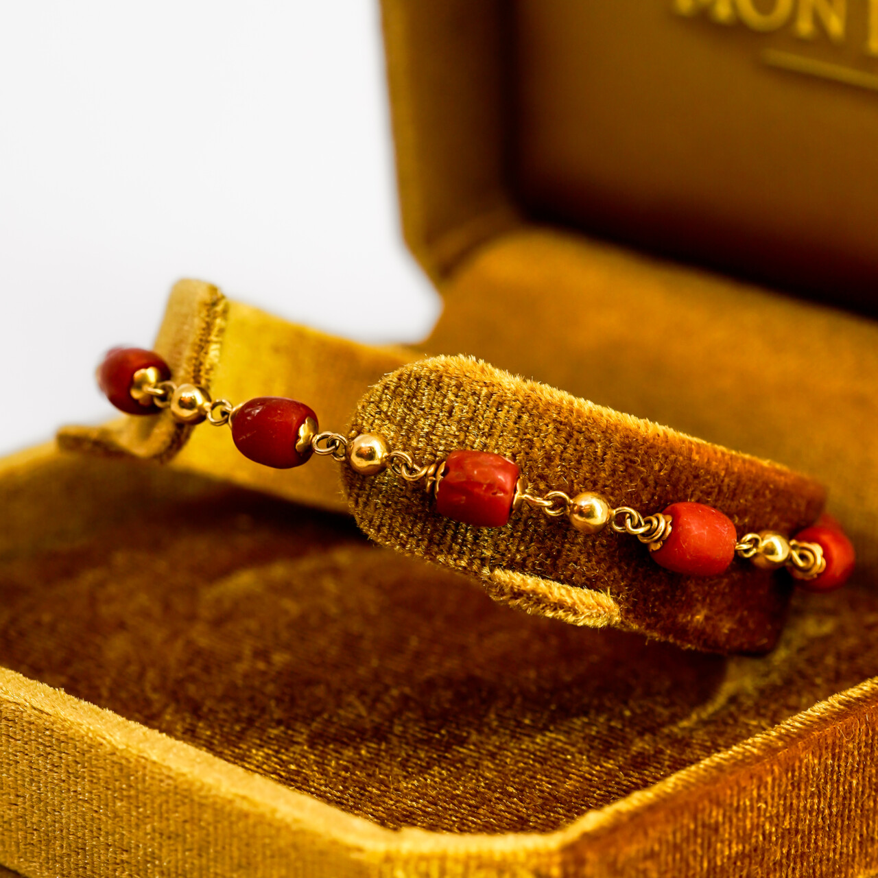 22ct Yellow Gold & Red Coral Bead Bracelet – 17cm #A809678 22ct Yellow Gold & Red Coral Bead Bracelet – 17cm #A809678 - Image 4