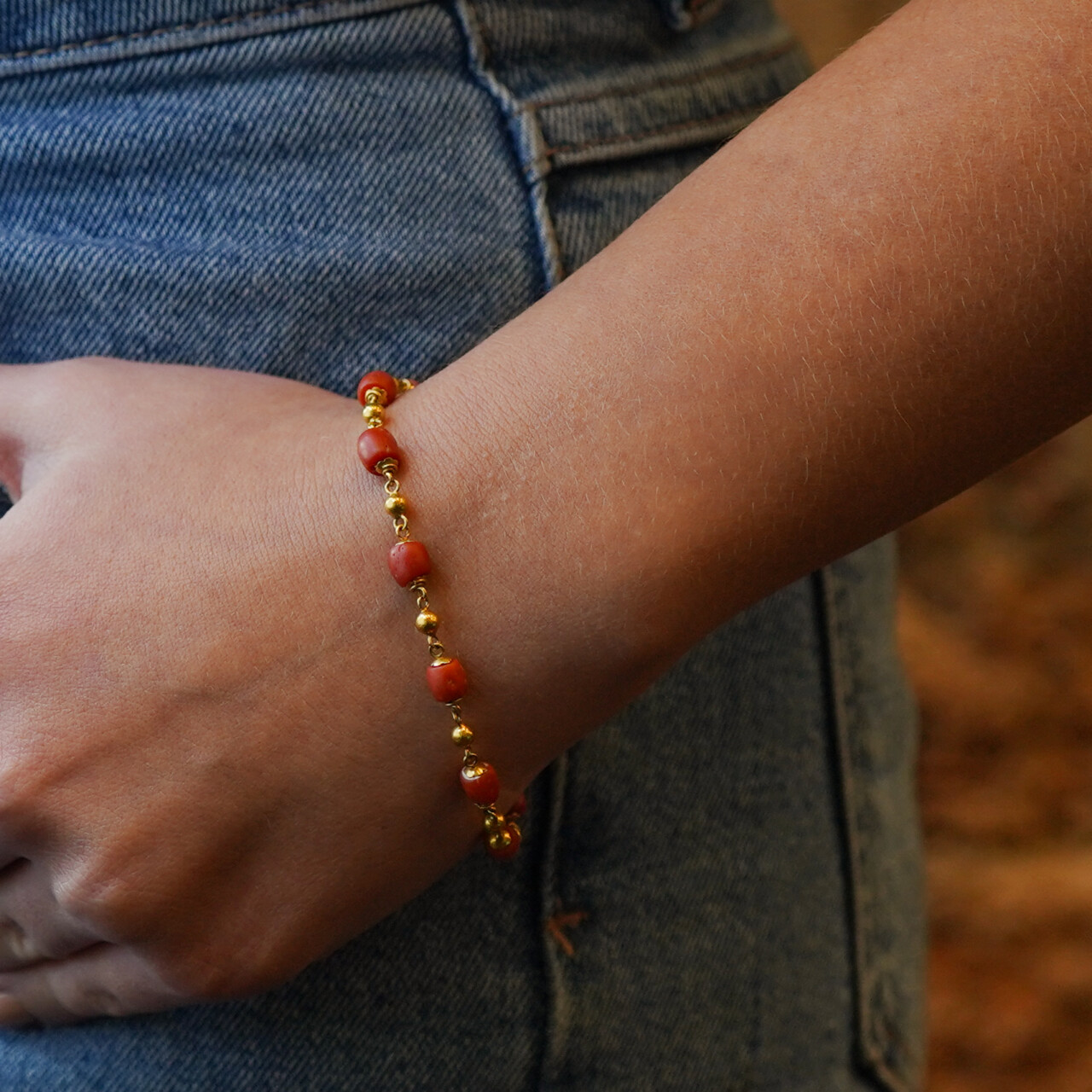 22ct Yellow Gold & Red Coral Bead Bracelet – 17cm #A809678 22ct Yellow Gold & Red Coral Bead Bracelet – 17cm #A809678 - Image 2