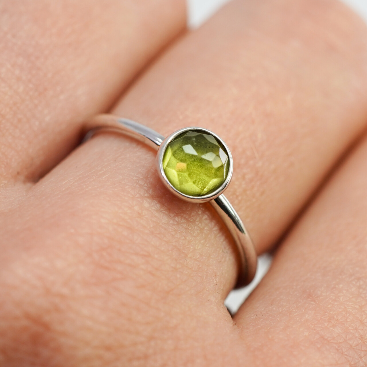 pandora peridot birthstone ring