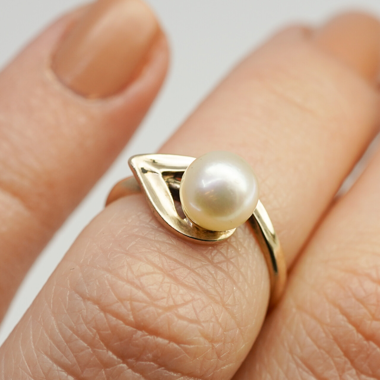 Vintage 9ct Yellow Gold Cultured Pearl Solitaire Ring – Size I #67645 Vintage 9ct Yellow Gold Cultured Pearl Solitaire Ring – Size I #67645 - Image 2