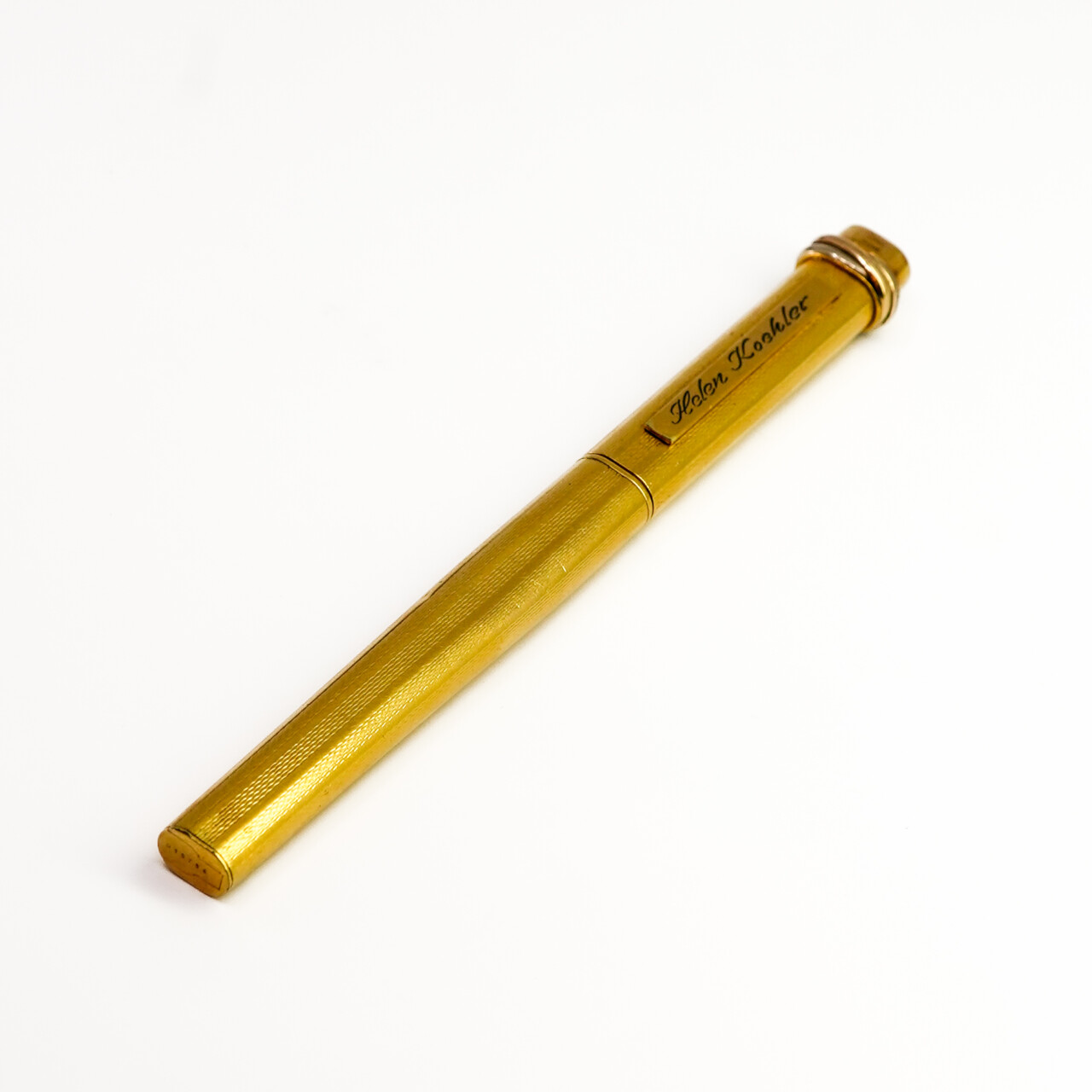 Vintage Cartier Trinity Ballpoint Pen – Gold Plated – Engraved #4255-62 Vintage Cartier Trinity Ballpoint Pen – Gold Plated – Engraved #4255-62 - Image 2