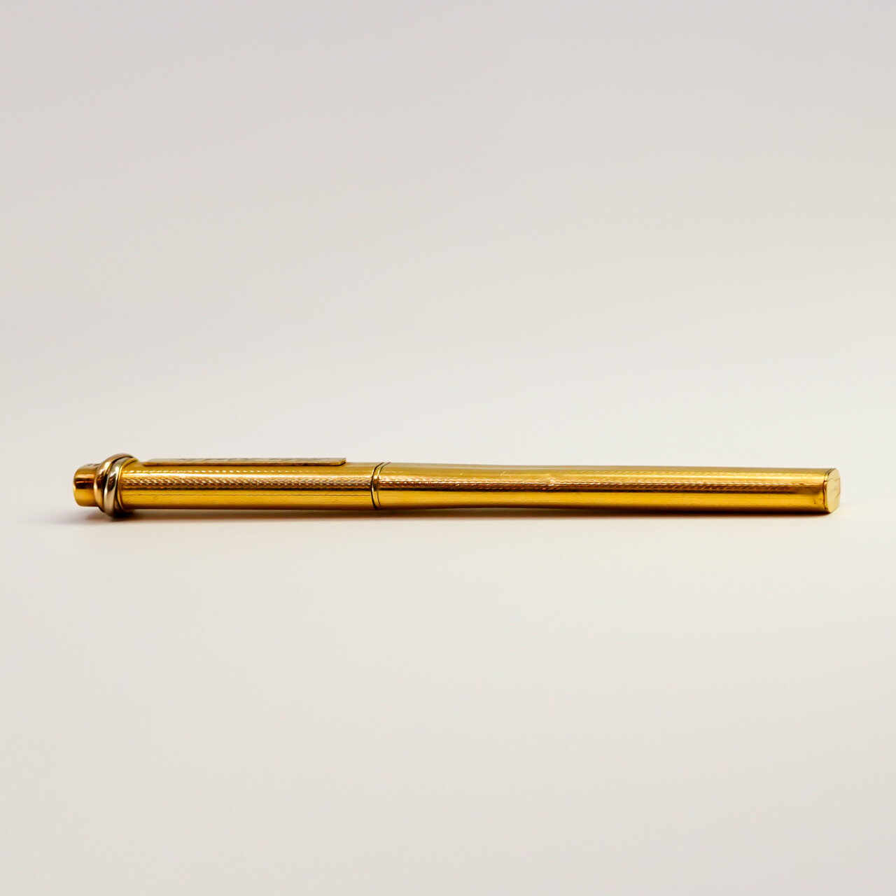 Vintage Cartier Trinity Ballpoint Pen – Gold Plated – Engraved #4255-62 Vintage Cartier Trinity Ballpoint Pen – Gold Plated – Engraved #4255-62 - Image 7