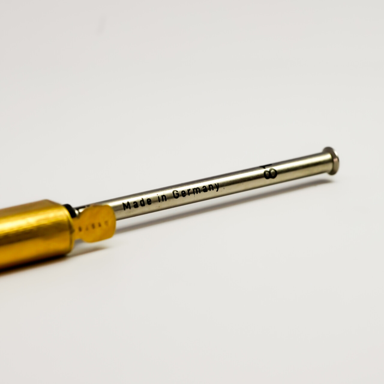 Vintage Cartier Trinity Ballpoint Pen – Gold Plated – Engraved #4255-62 Vintage Cartier Trinity Ballpoint Pen – Gold Plated – Engraved #4255-62 - Image 9