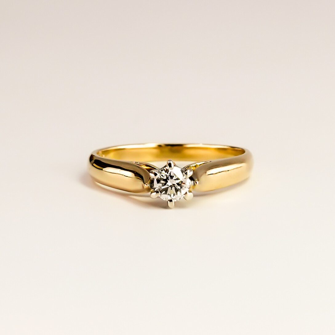 Vintage 18ct Yellow Gold Diamond Solitaire Ring Size M½ – 0.22ct #67647 Vintage 18ct Yellow Gold Diamond Solitaire Ring Size M½ – 0.22ct #67647