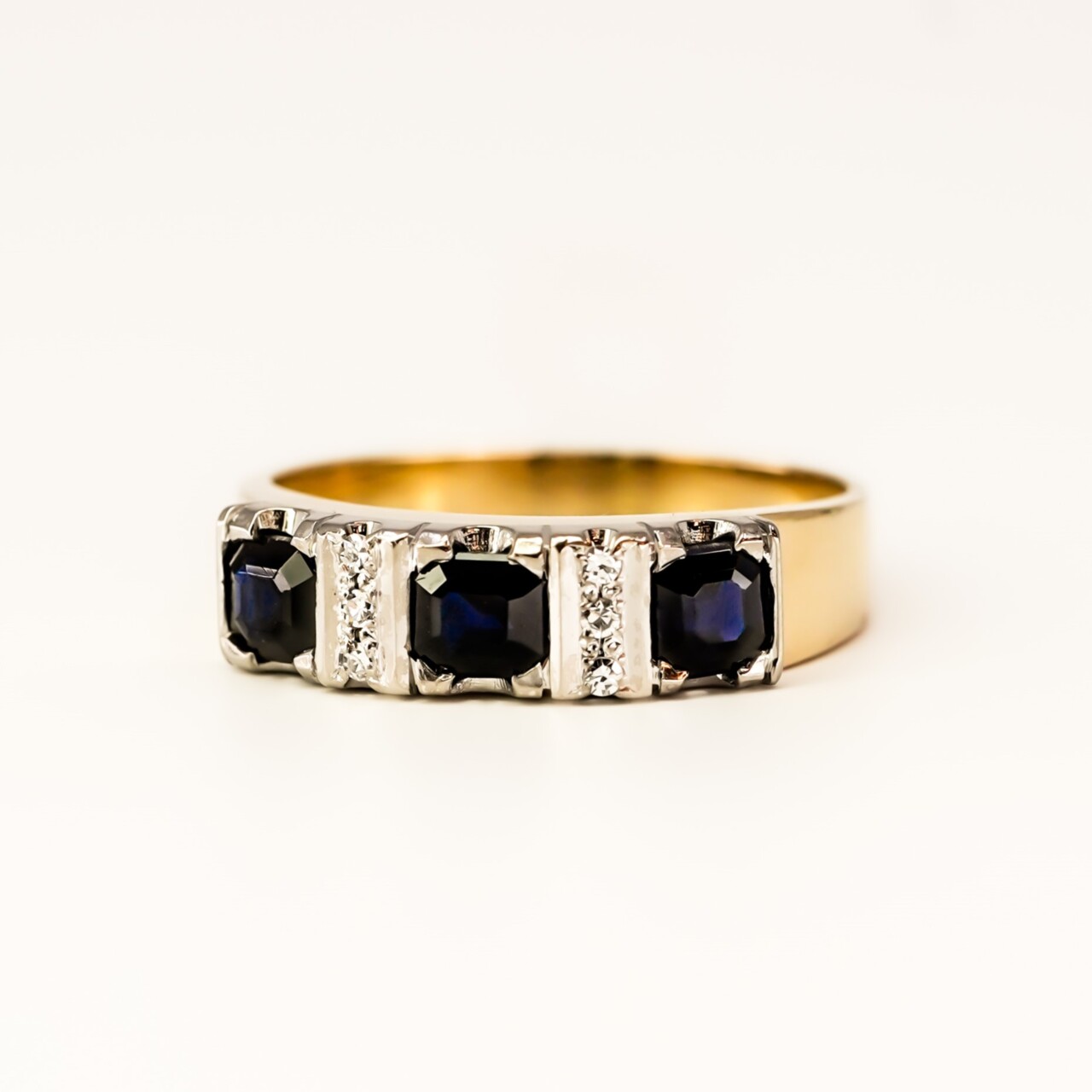 Vintage 18ct Yellow Gold Emerald-Cut Sapphire & Diamond Ring – Size Q½ #67656