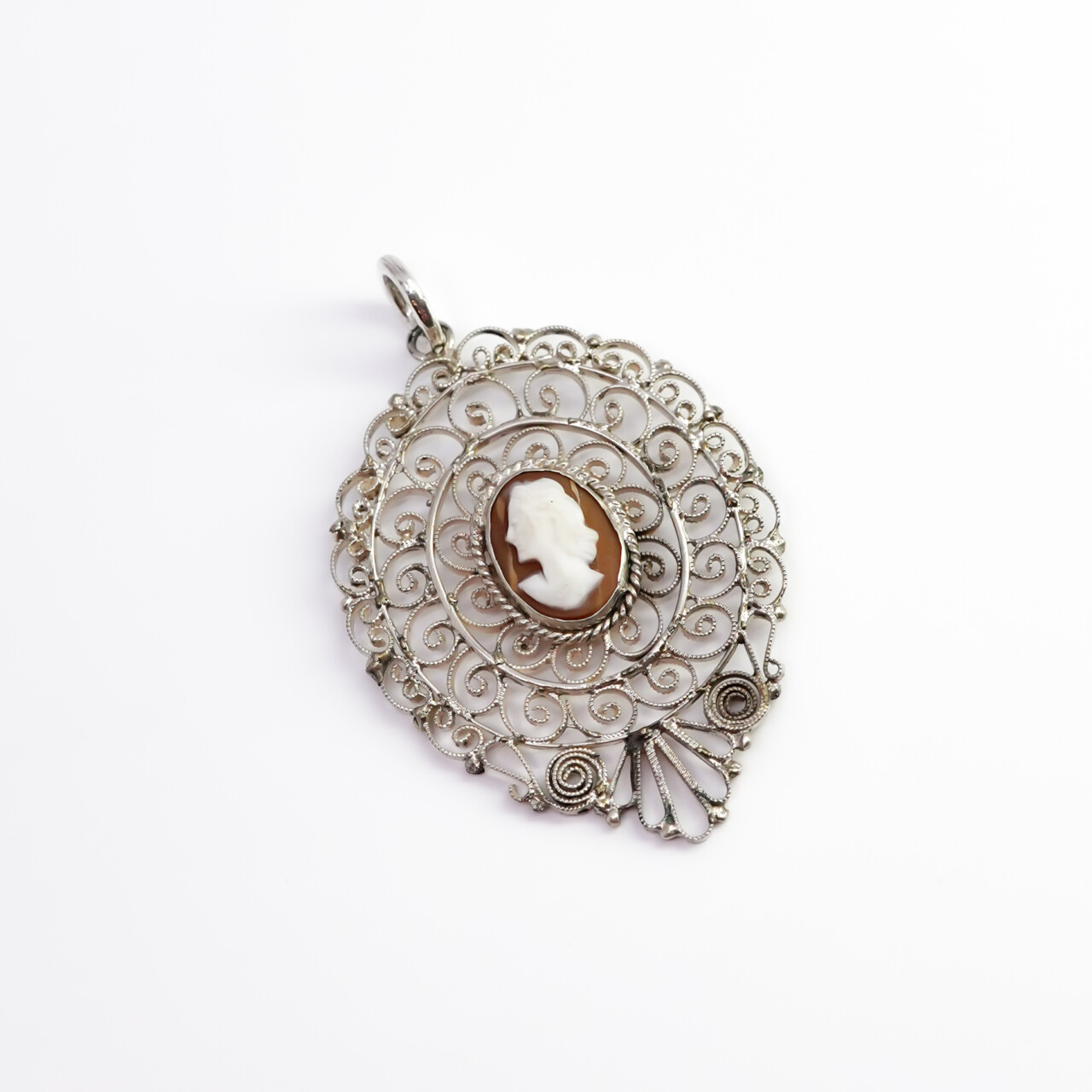 Vintage Large Sterling Silver Filigree Cameo Pendant #66680 Vintage Large Sterling Silver Filigree Cameo Pendant #66680 - Image 4