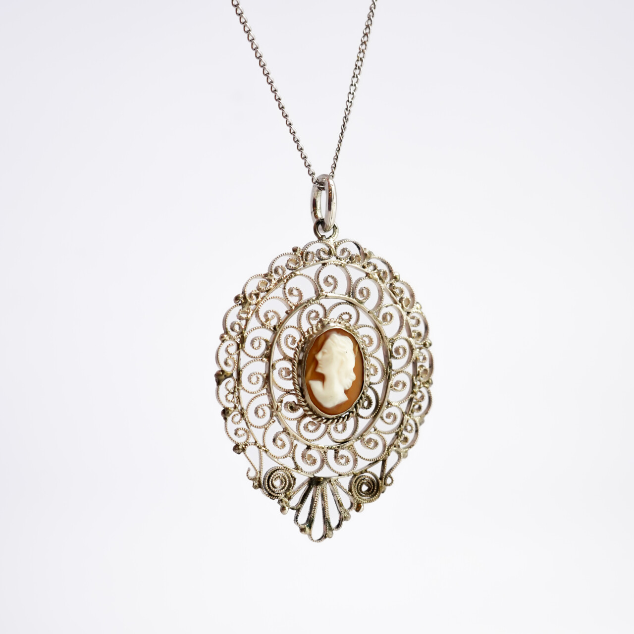Vintage Large Sterling Silver Filigree Cameo Pendant #66680 Vintage Large Sterling Silver Filigree Cameo Pendant #66680 - Image 8