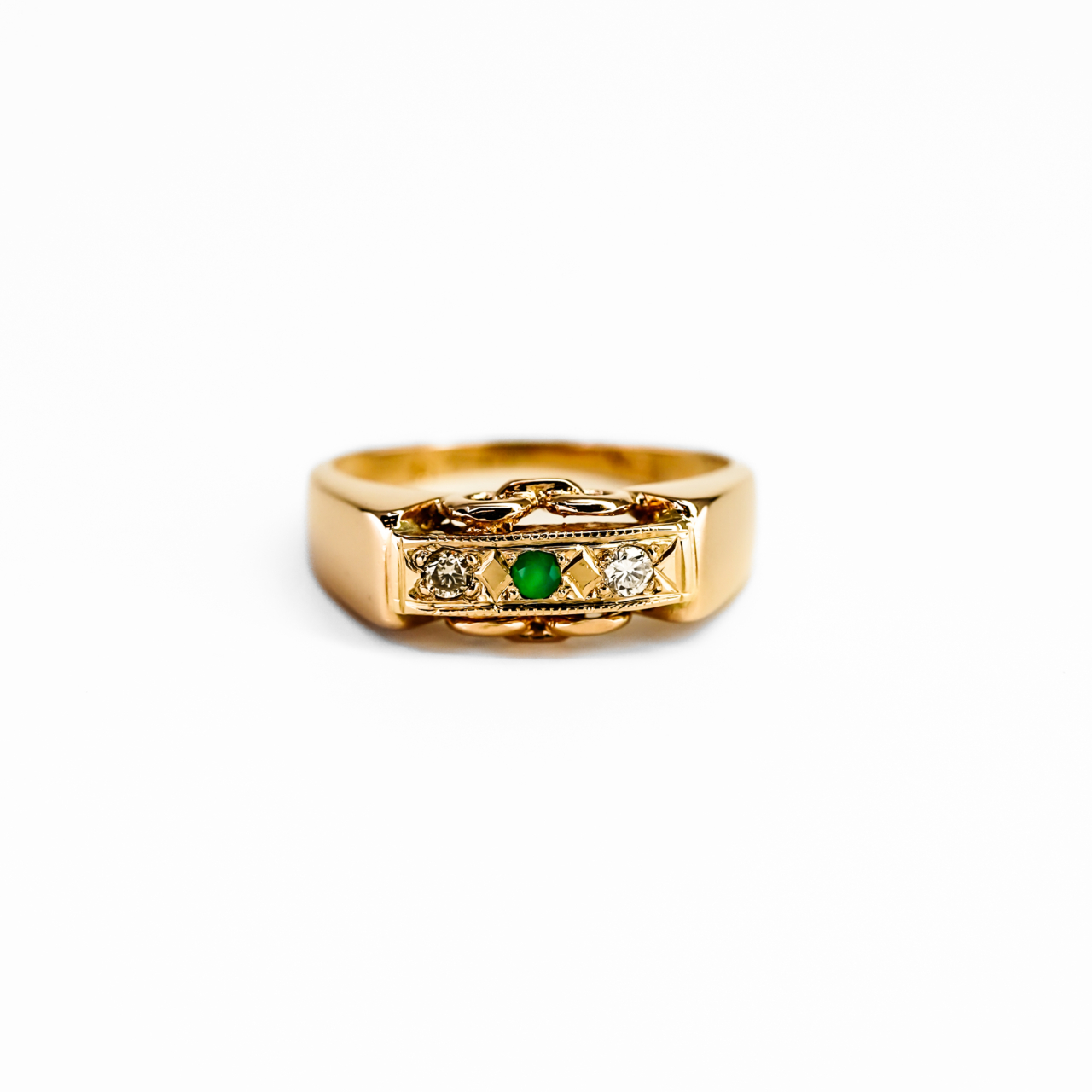 Vintage 18ct Rose Gold Diamond & Emerald Ring #66537 Vintage 18ct Rose Gold Diamond & Emerald Ring #66537