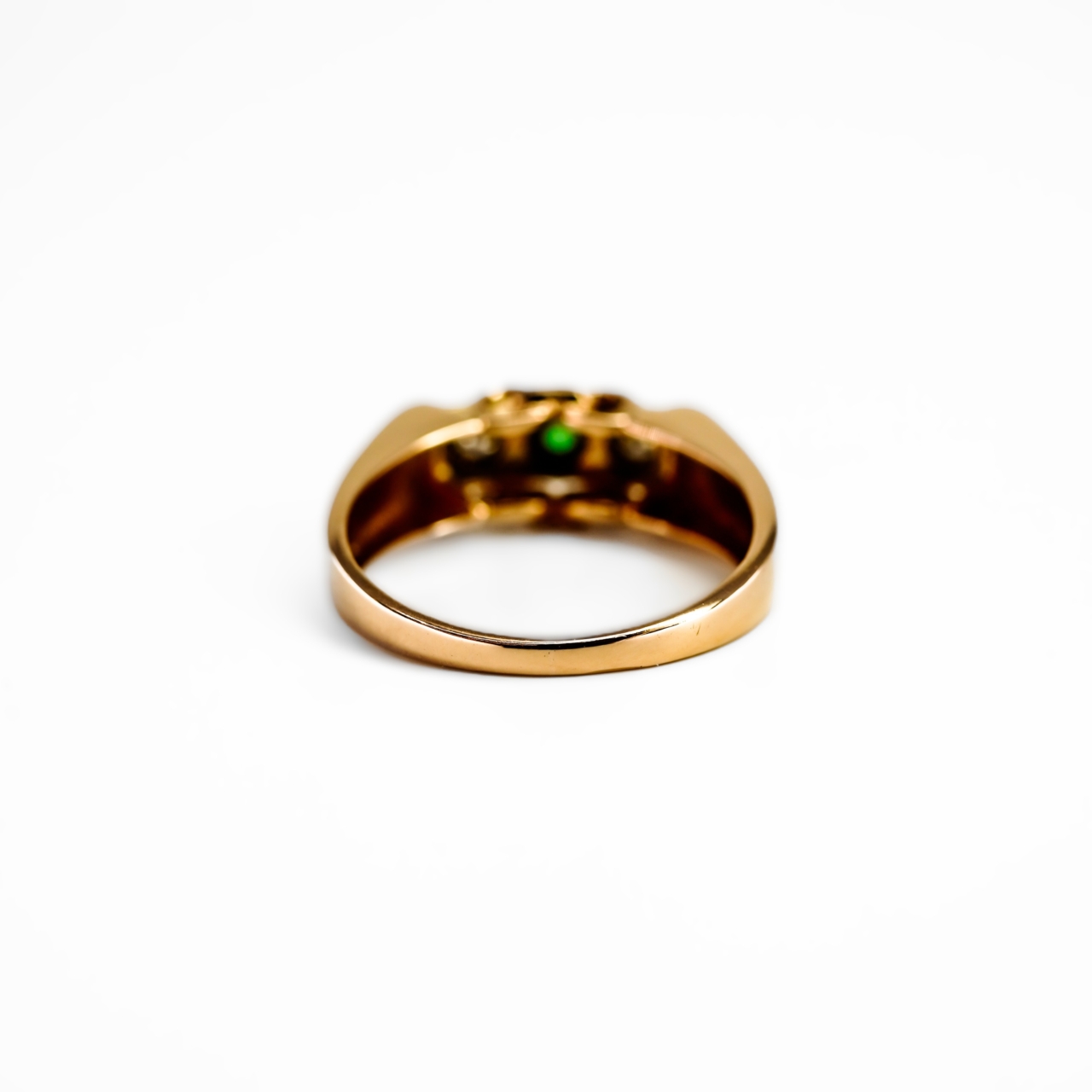 Vintage 18ct Rose Gold Diamond & Emerald Ring #66537 Vintage 18ct Rose Gold Diamond & Emerald Ring #66537 - Image 5