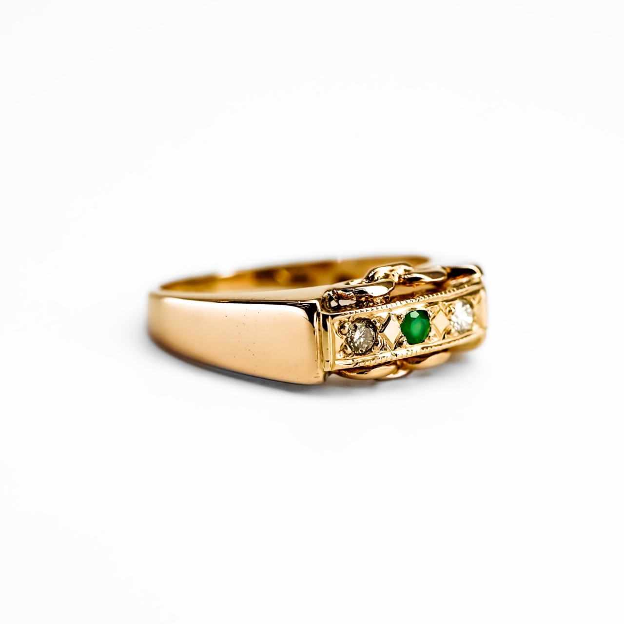 Vintage 18ct Rose Gold Diamond & Emerald Ring #66537 Vintage 18ct Rose Gold Diamond & Emerald Ring #66537 - Image 7