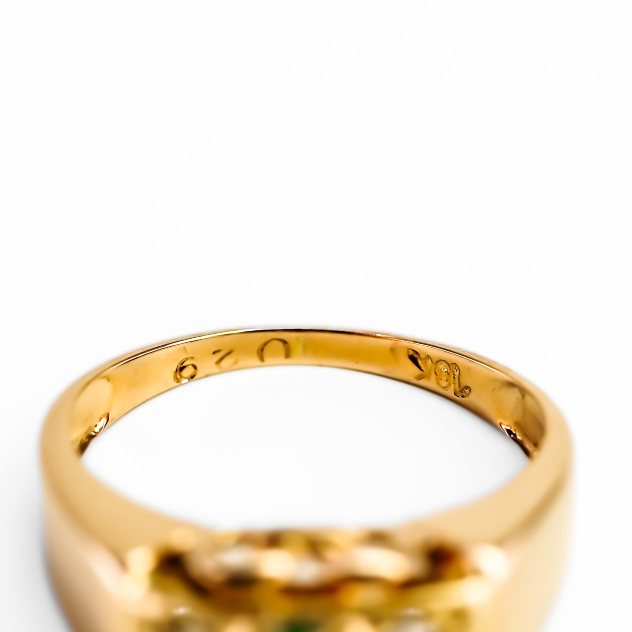 Vintage 18ct Rose Gold Diamond & Emerald Ring #66537 Vintage 18ct Rose Gold Diamond & Emerald Ring #66537 - Image 8