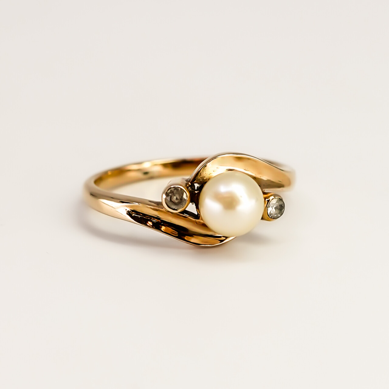 Vintage 9ct Yellow Gold Pearl & CZ Ring – Size J #67636