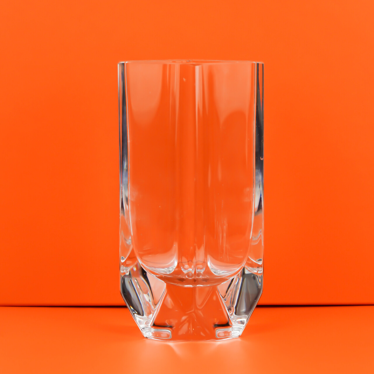Kosta Boda Heavy Crystal Vase – Signed Sigurd Persson – 21cm Tall #67807 Kosta Boda Heavy Crystal Vase – Signed Sigurd Persson – 21cm Tall #67807 - Image 3