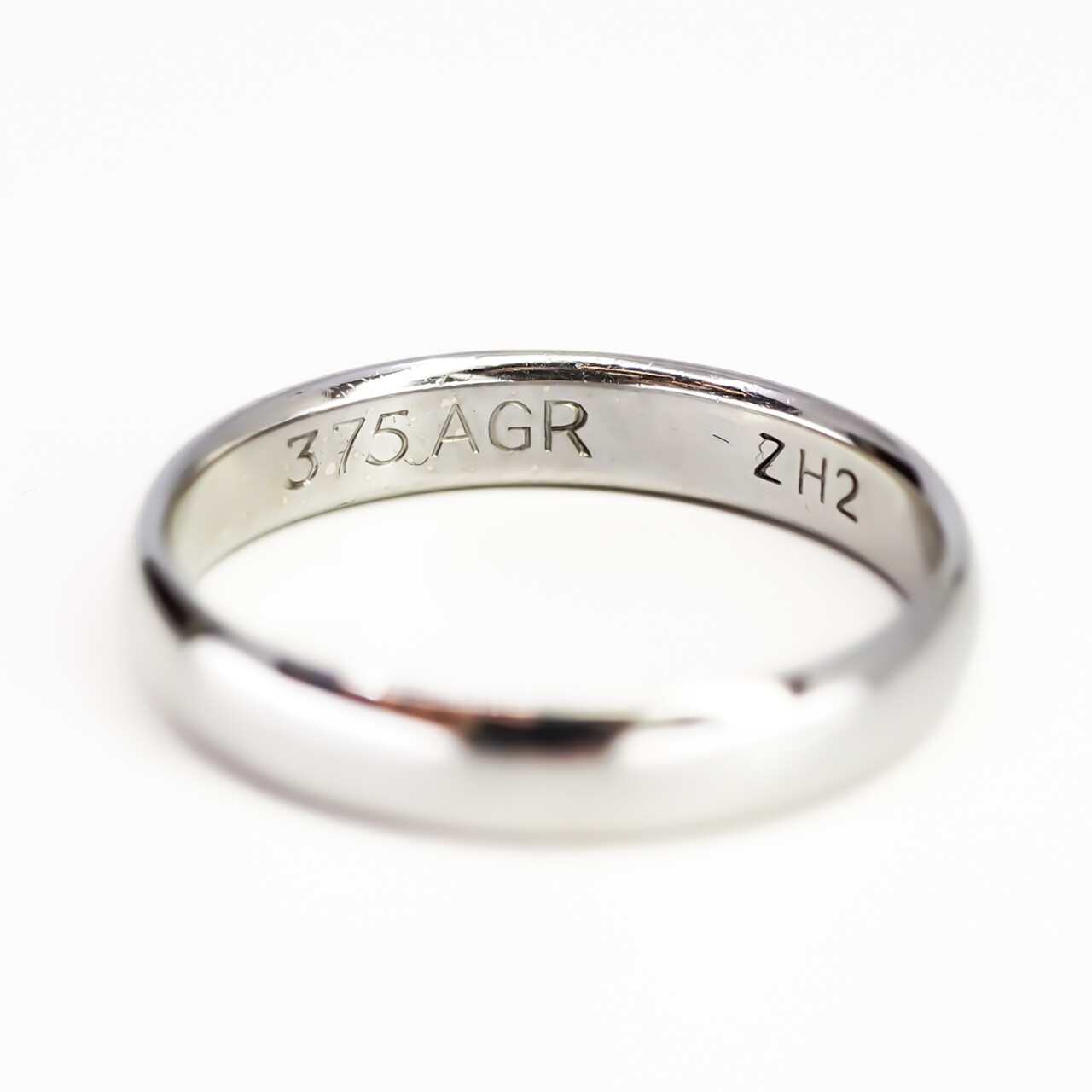 9ct White Gold 3.7mm Wide Wedding Ring Band Size P #67598 9ct White Gold 3.7mm Wide Wedding Ring Band Size P #67598 - Image 5