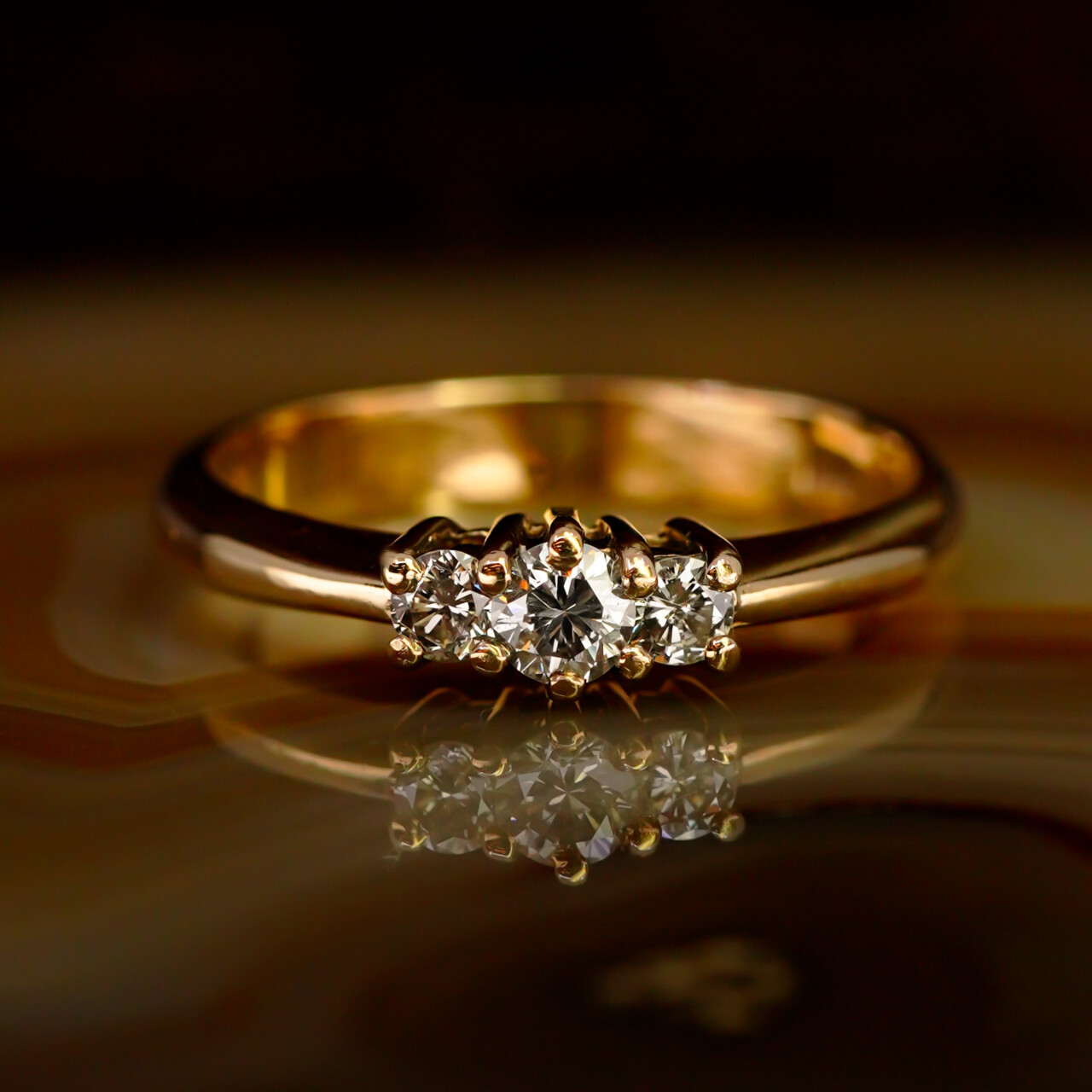 9ct Yellow Gold Diamond Trilogy Ring Size M #67622 9ct Yellow Gold Diamond Trilogy Ring Size M #67622 - Image 2