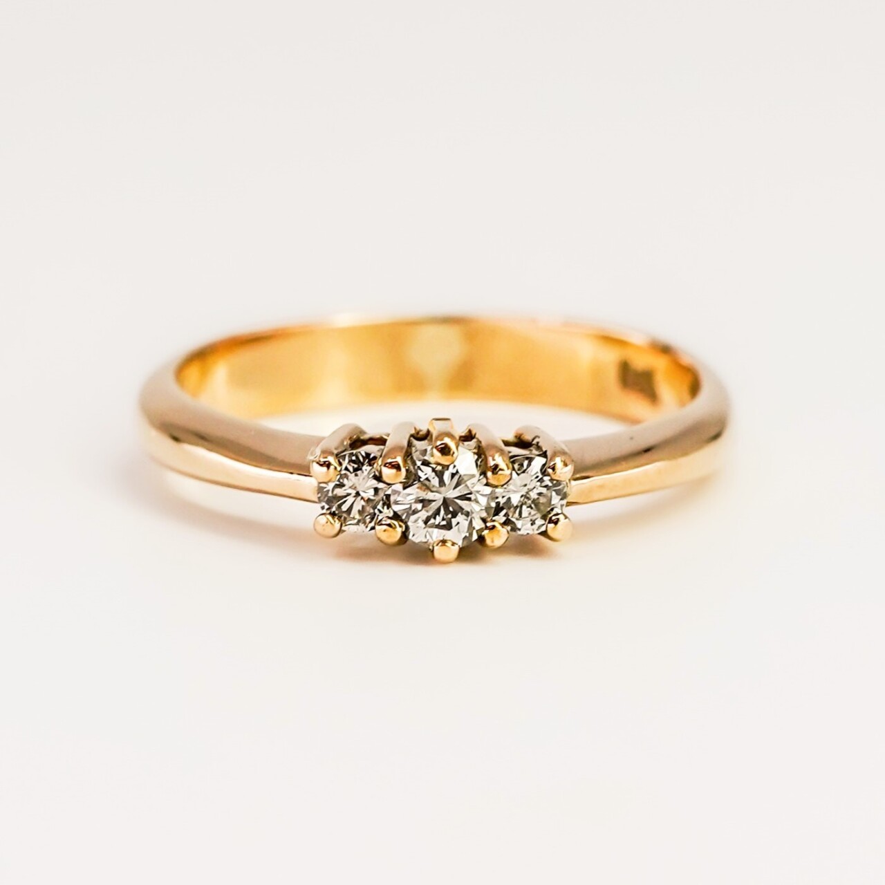 9ct Yellow Gold Diamond Trilogy Ring Size M #67622 9ct Yellow Gold Diamond Trilogy Ring Size M #67622