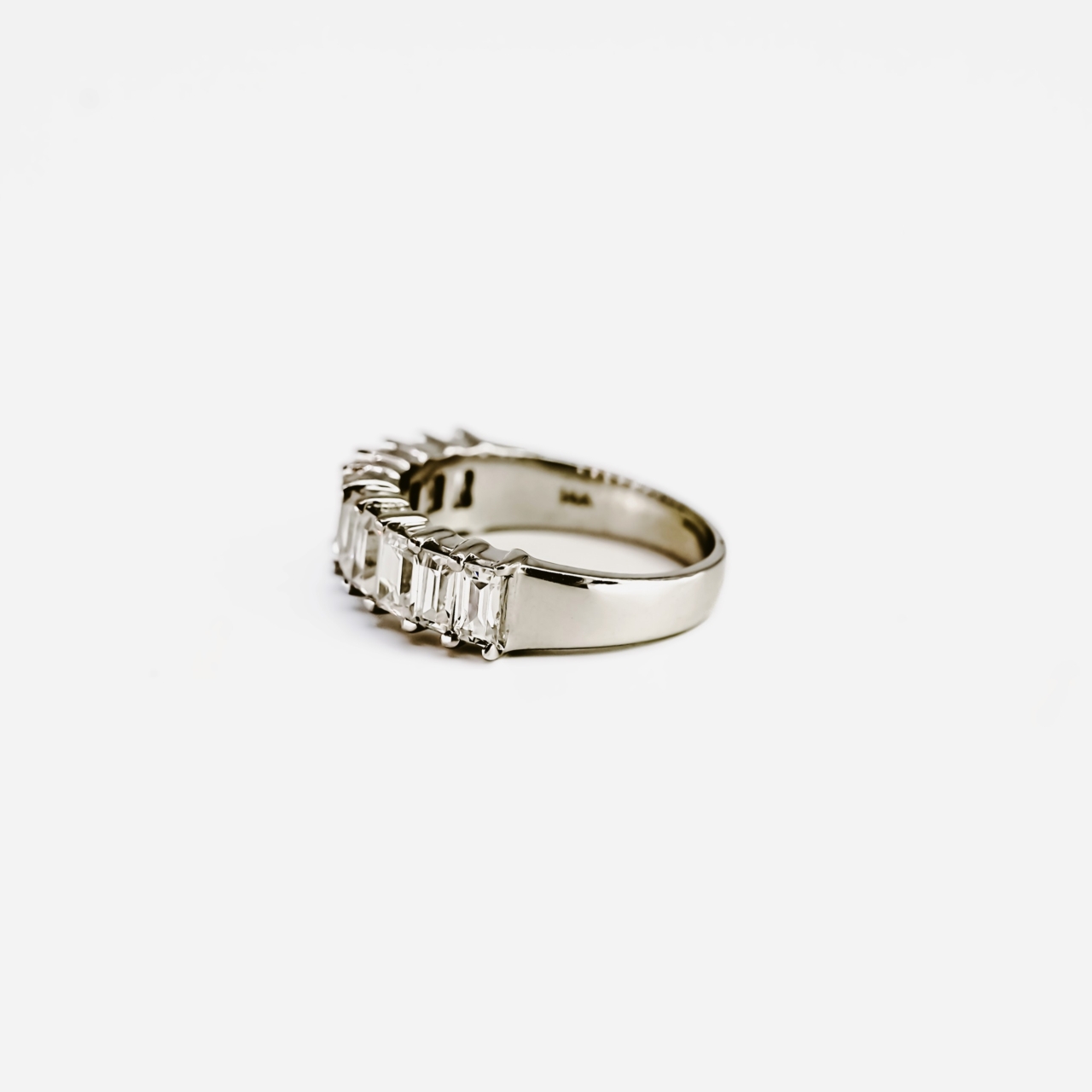 14ct White Gold Cubic Zirconia Eternity Ring – Size I½#67811 14ct White Gold Cubic Zirconia Eternity Ring – Size I½#67811 - Image 7