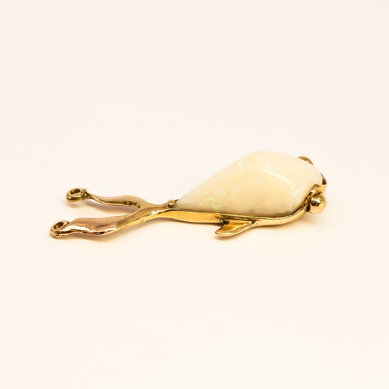 18ct Yellow Gold Solid Milky Opal Fantail Fish Pendant Handmade #67985 18ct Yellow Gold Solid Milky Opal Fantail Fish Pendant Handmade #67985 - Image 8