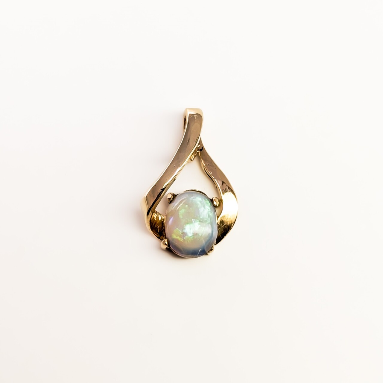 9ct Yellow Gold Solid Opal Cabochon Pendant #67997 9ct Yellow Gold Solid Opal Cabochon Pendant #67997 - Image 2