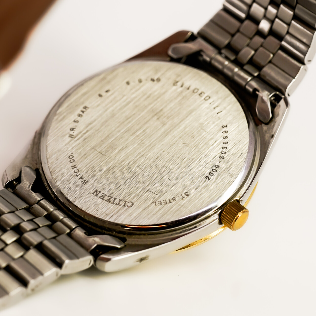 Citizen Men’s Two-Tone Quartz Watch 2500-8035292 – 35mm Case / 19cm Band #67956 Citizen Men’s Two-Tone Quartz Watch 2500-8035292 – 35mm Case / 19cm Band #67956 - Image 4