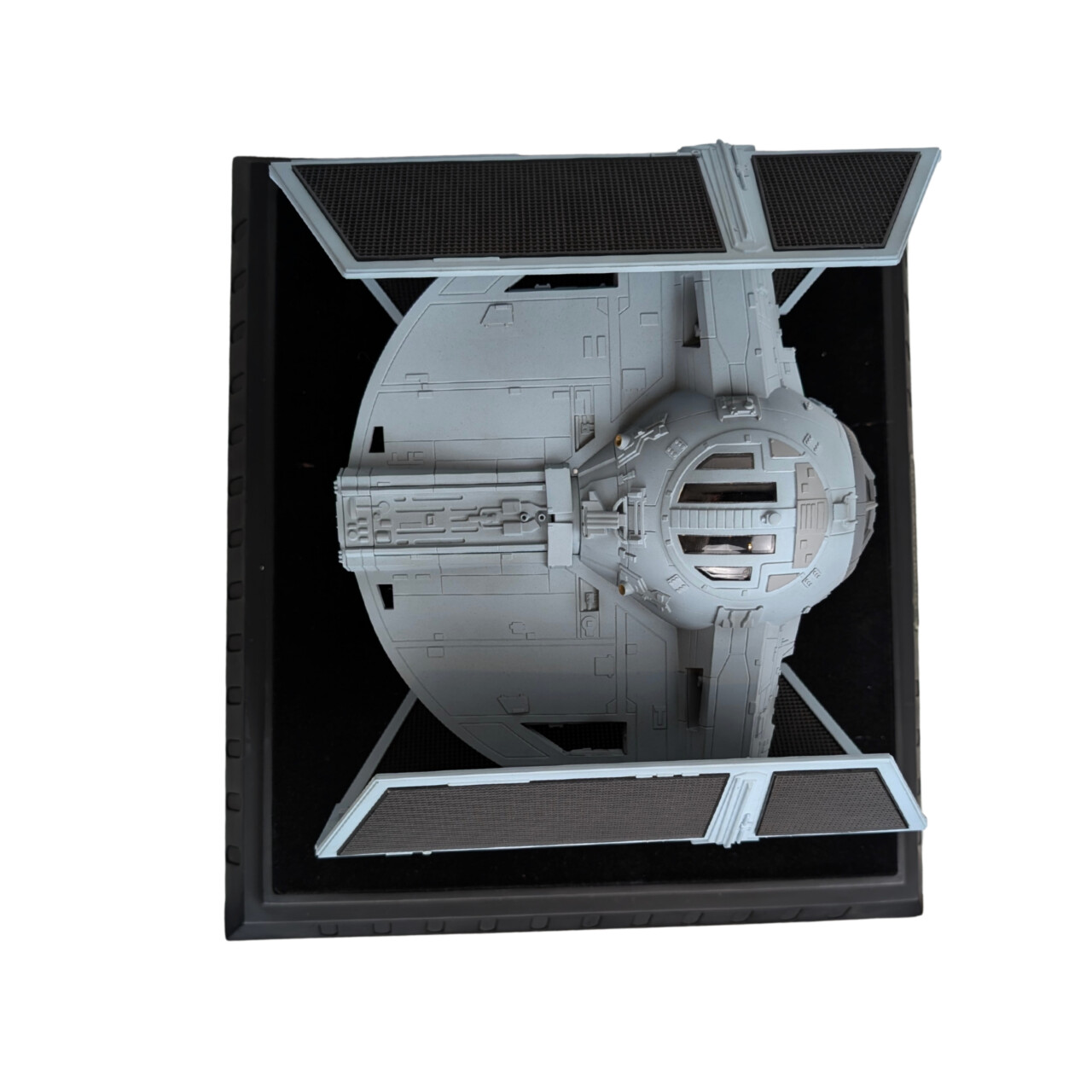 Star Wars Code 3 Collectibles – Darth Vader’s TIE Fighter Die-Cast Replica (2006) – Limited Edition 2251/5000 #67366 Star Wars Code 3 Collectibles – Darth Vader’s TIE Fighter Die-Cast Replica (2006) – Limited Edition 2251/5000 #67366 - Image 12