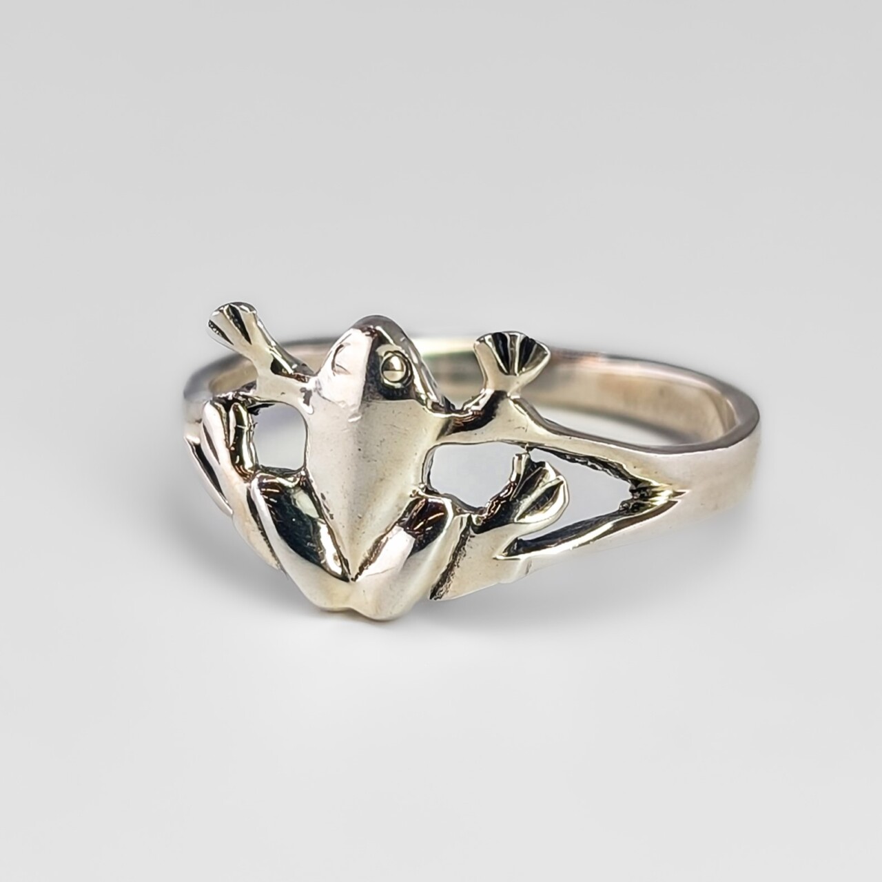 Sterling Silver Frog Ring – Size O – New Old Stock #68035