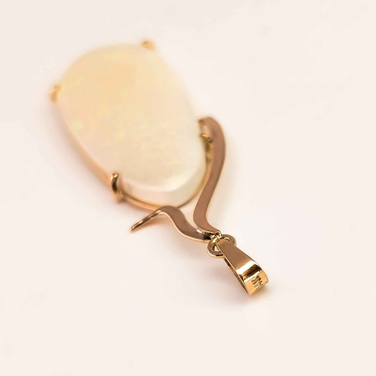 14ct Yellow Gold Solid Milky Opal Oval Pendant #68006 14ct Yellow Gold Solid Milky Opal Oval Pendant #68006 - Image 5