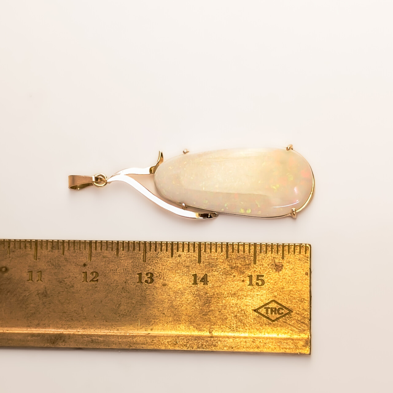 14ct Yellow Gold Solid Milky Opal Oval Pendant #68006 14ct Yellow Gold Solid Milky Opal Oval Pendant #68006 - Image 7