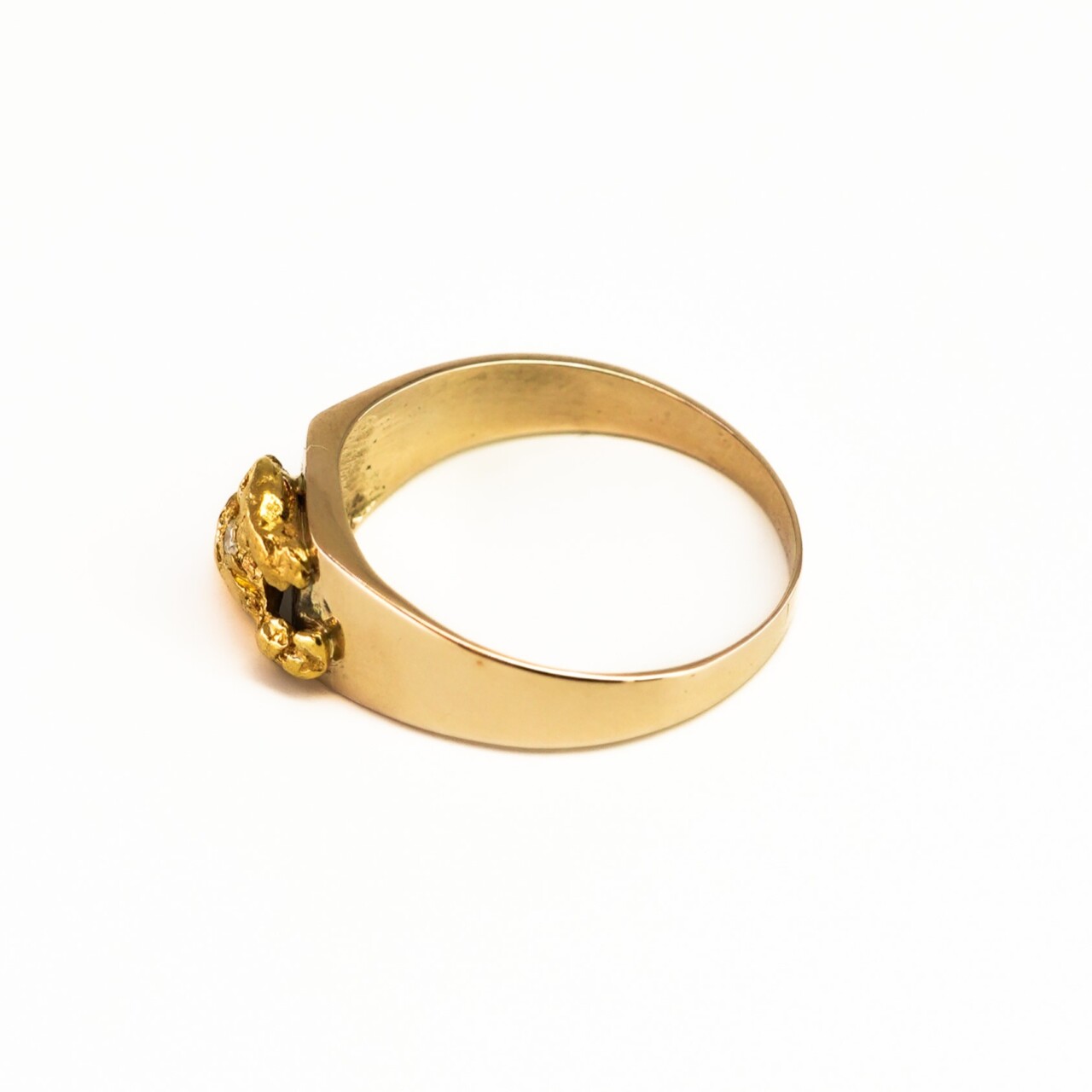 9ct Yellow Gold Ring with 23ct Diamond-Set Nugget 5.9g – Size X #67186 9ct Yellow Gold Ring with 23ct Diamond-Set Nugget 5.9g – Size X #67186 - Image 6