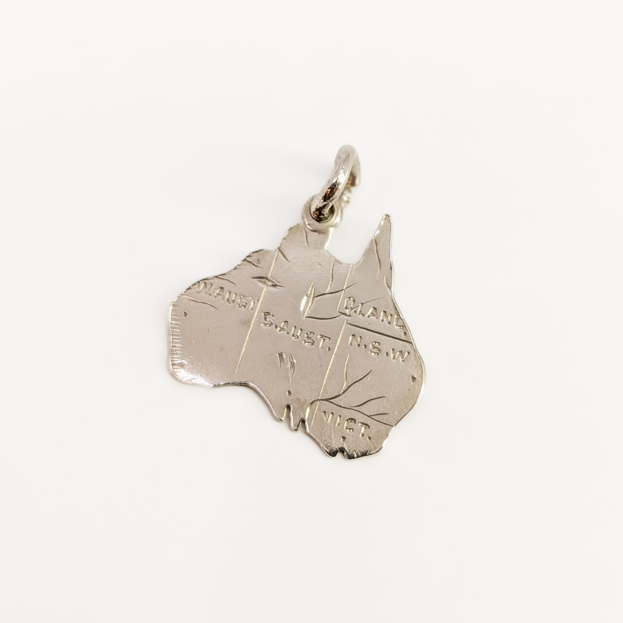 Vintage Sterling Silver Australia Shaped Pendant #67528 Vintage Sterling Silver Australia Shaped Pendant #67528