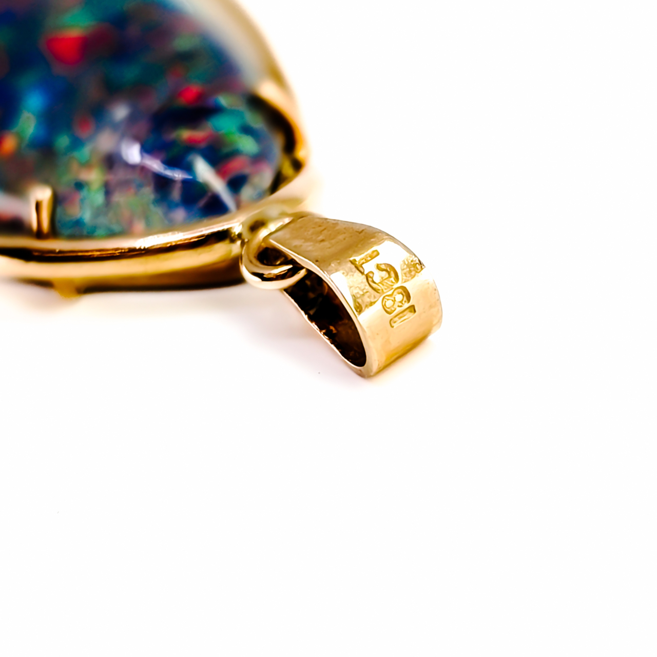 18ct Yellow Gold Blue Opal Triplet Pendant #68123 18ct Yellow Gold Blue Opal Triplet Pendant #68123 - Image 4