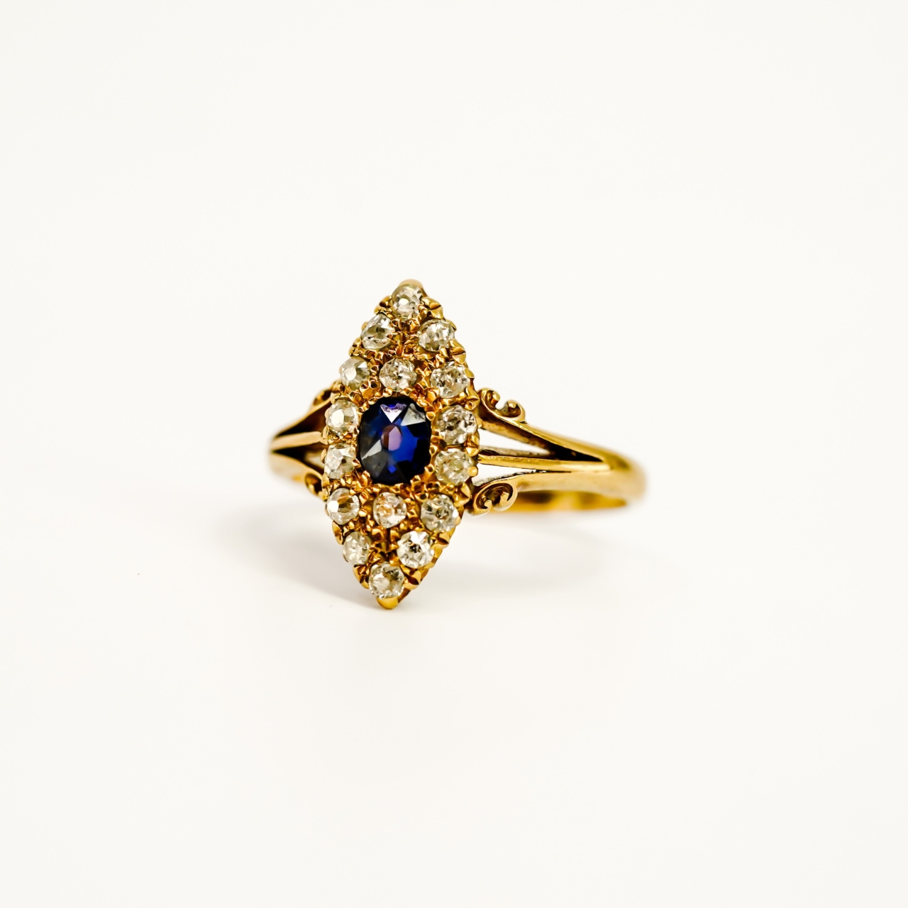 Antique Sapphire & Diamond Ring - 18ct Yellow Gold - Val $4800 Size J 1/2 #910208 Antique Sapphire & Diamond Ring - 18ct Yellow Gold - Val $4800 Size J 1/2 #910208 - Image 16
