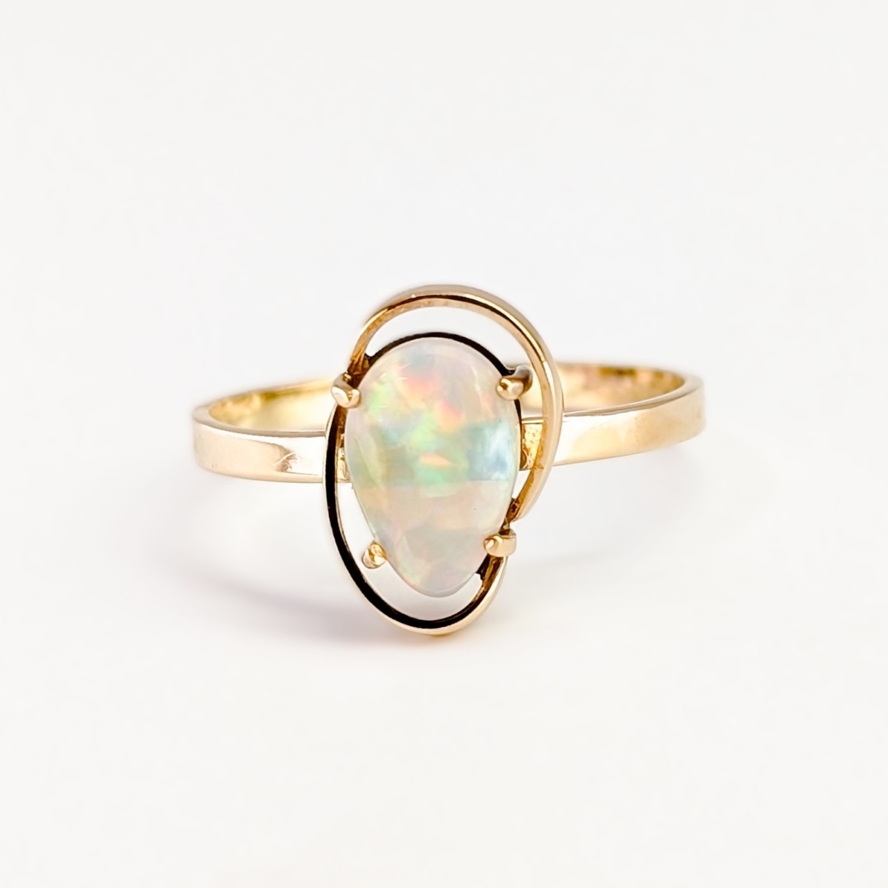 Australian Natural Opal Ring - 14ct Yellow Gold - Size L #68097 Australian Natural Opal Ring - 14ct Yellow Gold - Size L #68097 - Image 4