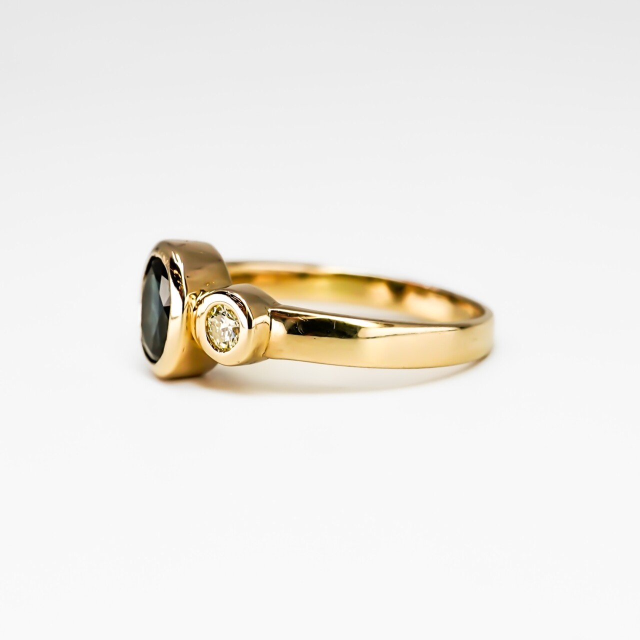 Australian Sapphire & Diamond Trilogy Ring – 14ct Yellow Gold - Val $4,670 – Size L #68626 Australian Sapphire & Diamond Trilogy Ring – 14ct Yellow Gold - Val $4,670 – Size L #68626 - Image 7