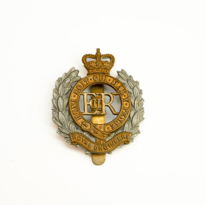 British Army Royal Engineers Officer’s Cap Badge – J.R. Gaunt London #67882