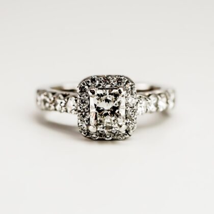 Monty's 1.63ct TDW Diamond Halo Engagement Ring - 14ct White Gold - Size K Val $8700 #67842