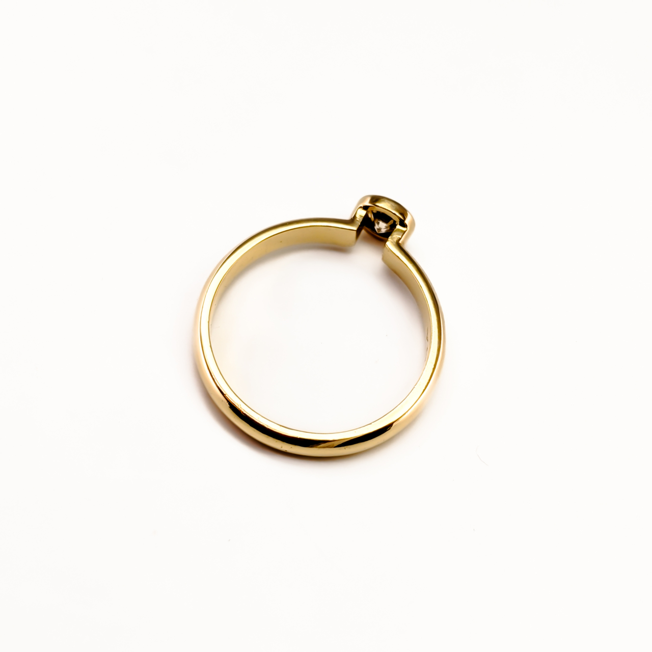 0.19ct Diamond Solitaire Ring Bezel Set - 18ct Yellow Gold - Size L Val $2850 #68355 0.19ct Diamond Solitaire Ring Bezel Set - 18ct Yellow Gold - Size L Val $2850 #68355 - Image 9