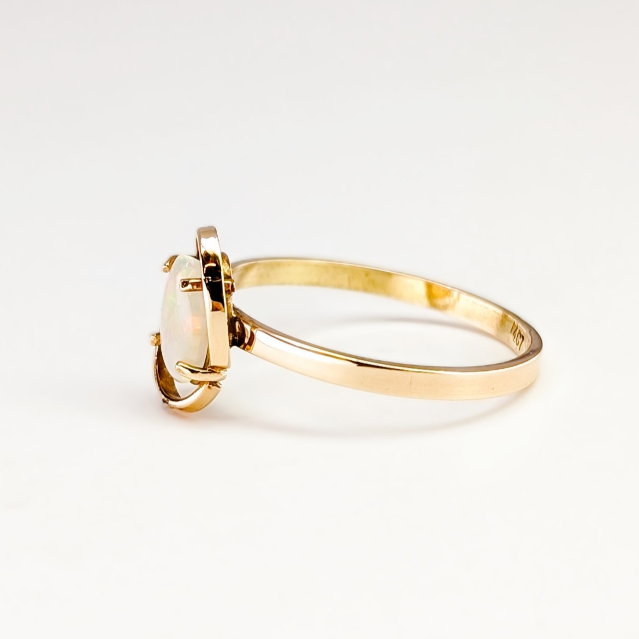 Pear Cut Natural Opal Ring - 14ct Yellow Gold - Size M #68096 Pear Cut Natural Opal Ring - 14ct Yellow Gold - Size M #68096 - Image 6