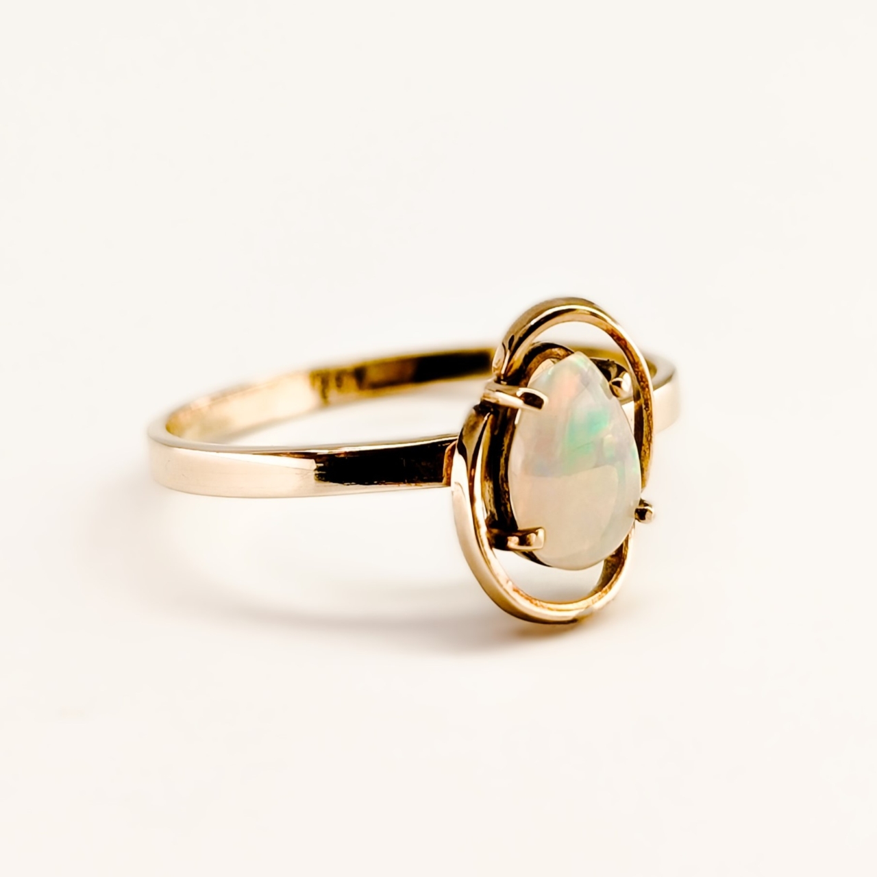 Pear Cut Natural Opal Ring - 14ct Yellow Gold - Size M #68096 Pear Cut Natural Opal Ring - 14ct Yellow Gold - Size M #68096 - Image 5