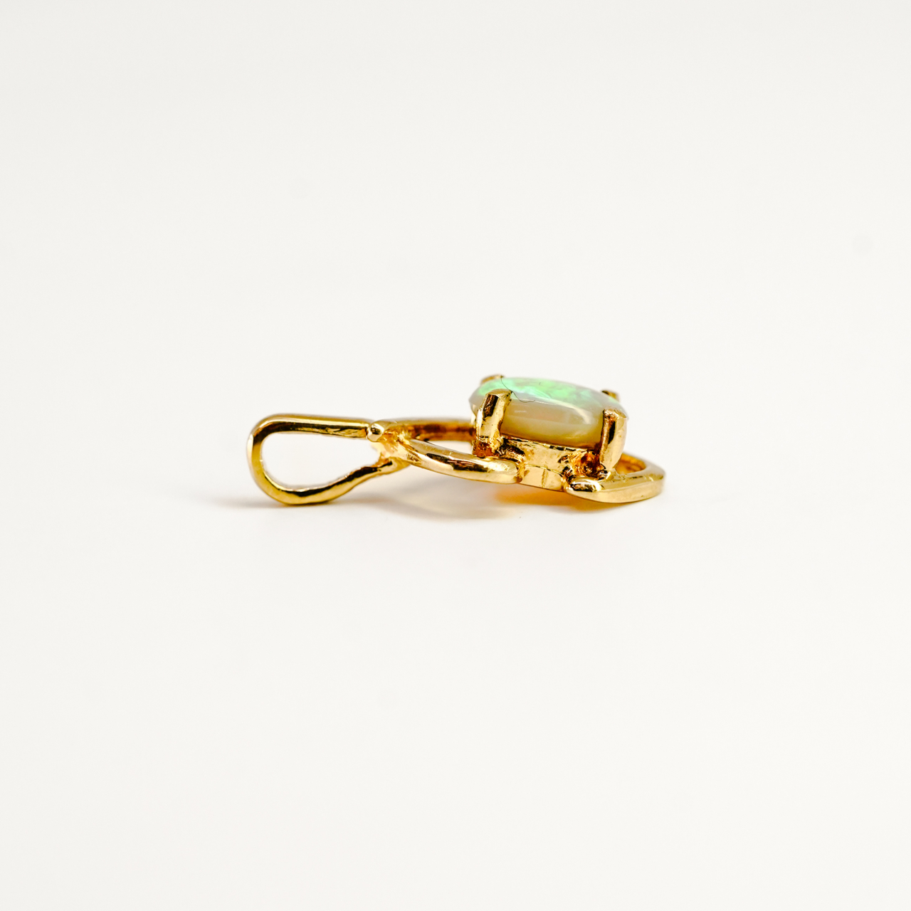 Small 18ct Yellow Gold Natural Opal Pendant - 17mm #68117 Small 18ct Yellow Gold Natural Opal Pendant - 17mm #68117 - Image 6