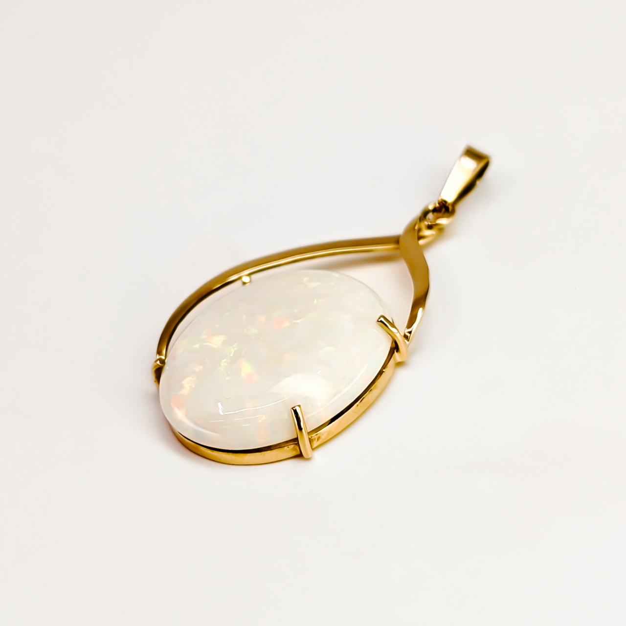 14ct Yellow Gold Solid White Opal Pendant #68009 14ct Yellow Gold Solid White Opal Pendant #68009 - Image 4