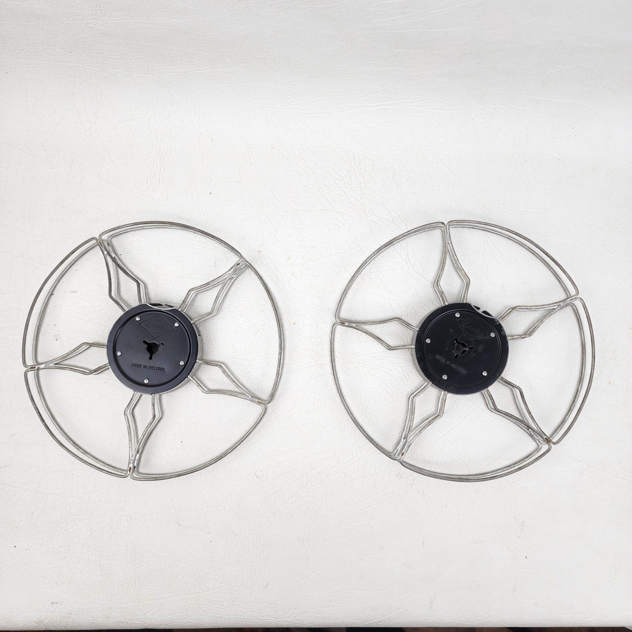 Eumig Wien P8 M Vintage 8mm Film Projector with Box & Accessories #61939 Eumig Wien P8 M Vintage 8mm Film Projector with Box & Accessories #61939 - Image 9