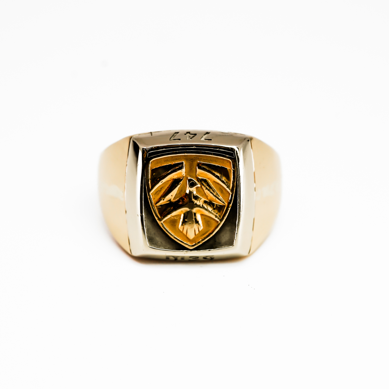 Heavy Solid 9ct Yellow Gold Military Style Signet Ring – Size Z+6 #67853 Heavy Solid 9ct Yellow Gold Military Style Signet Ring – Size Z+6 #67853 - Image 4