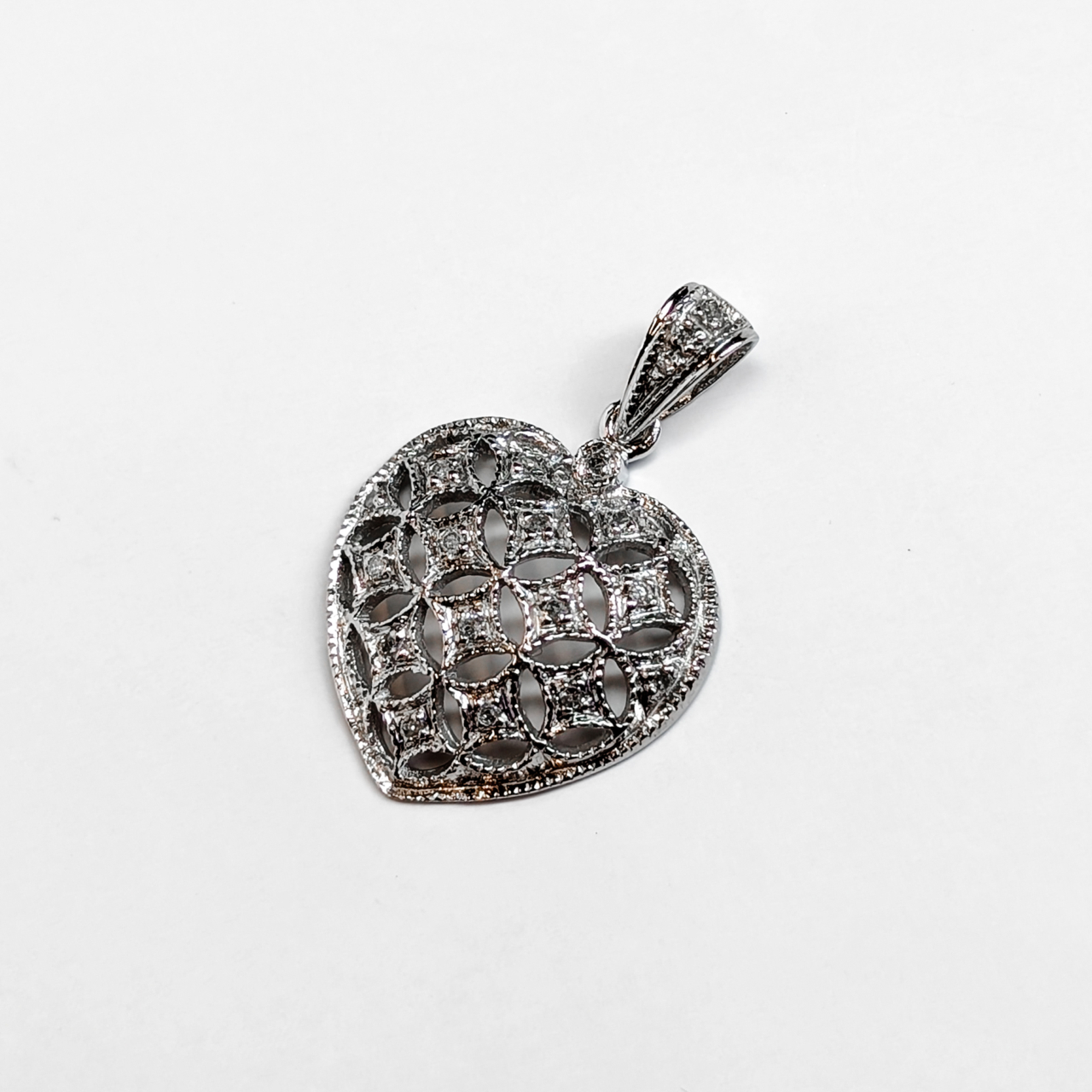 9ct White Gold Diamond Heart Pendant #69020 9ct White Gold Diamond Heart Pendant #69020 - Image 7